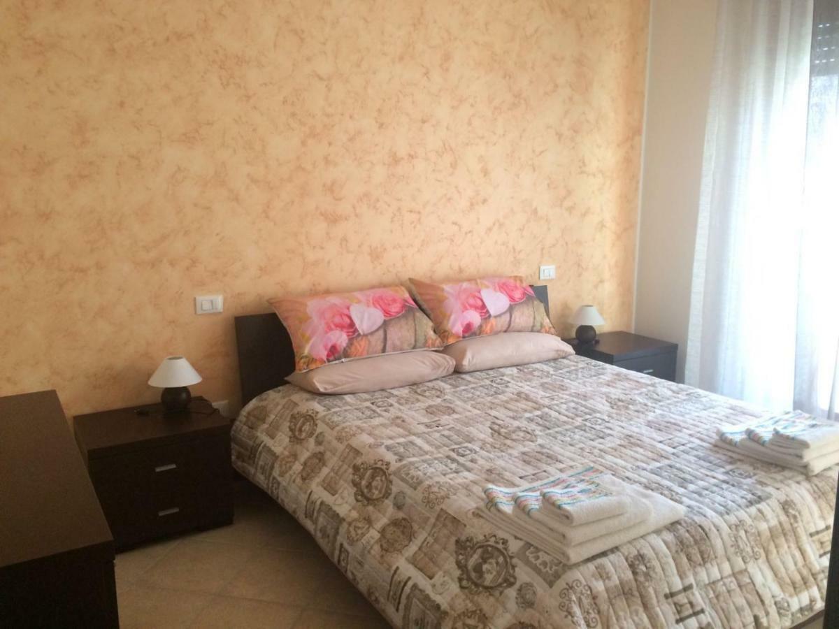 Ferienwohnung Bnb Del Nilo Montesilvano Marina Exterior foto